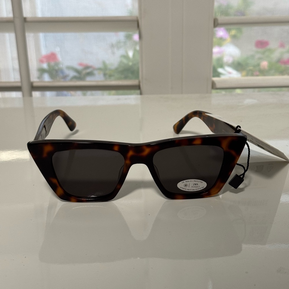 Zara Tortoiseshell Sunglasses - Picture 4 of 16